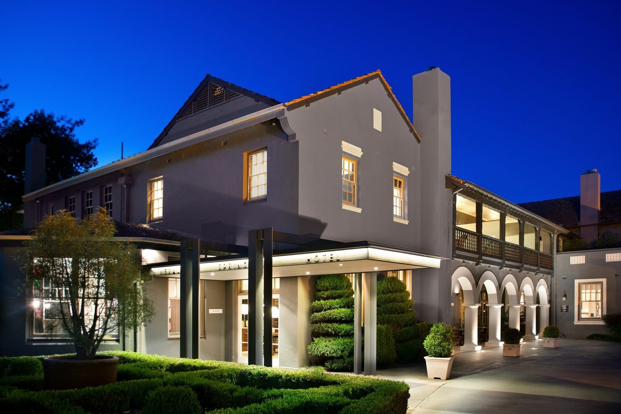 Mineral Springs Hotel Hepburn Hepburn Springs Buitenkant foto